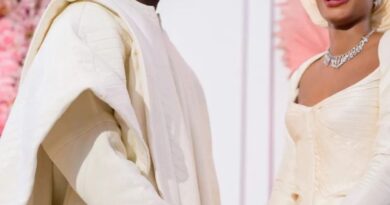 Temi takes Mr Eazi’s name, drops Otedola
